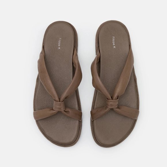 Filippa K Alma soft leather sandals, Size 39. Grey Tahoe. Brand new with box. - Picture 1 of 4